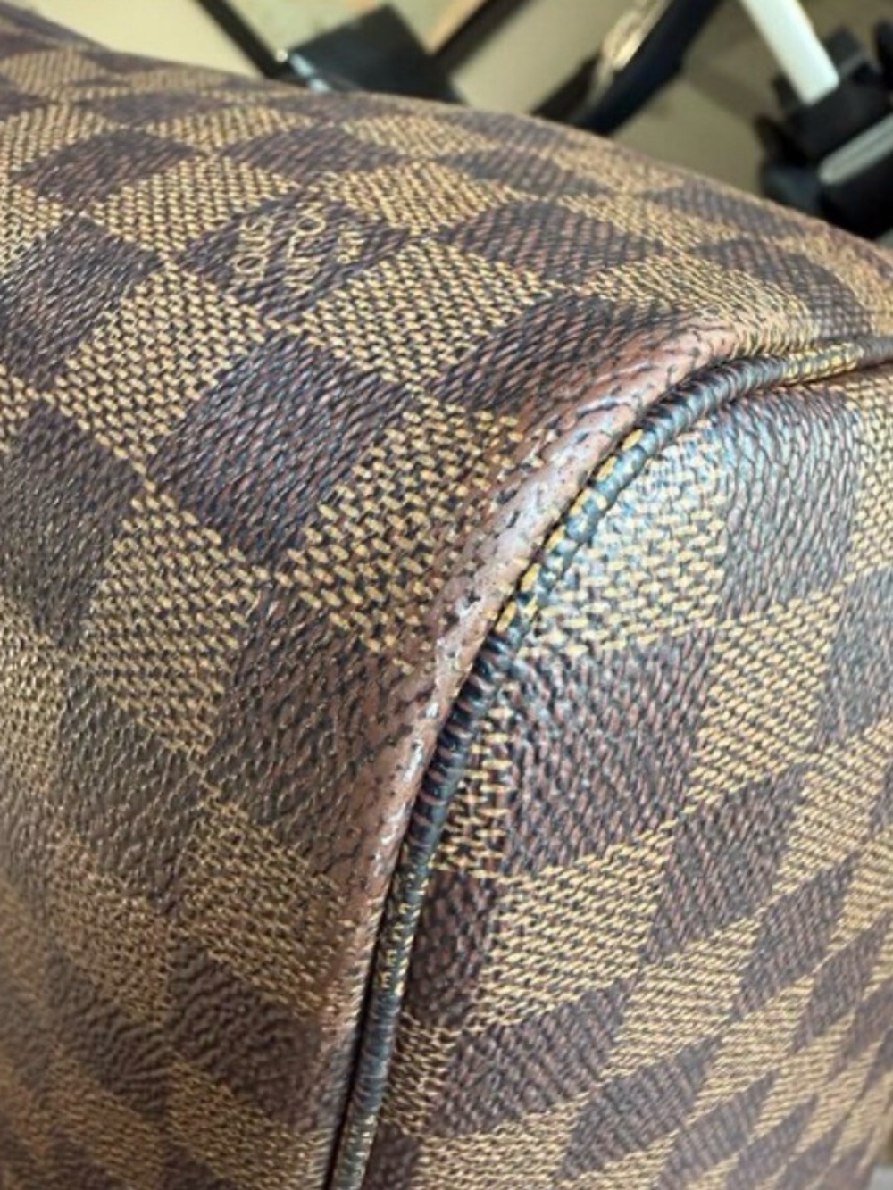 Louis Vuitton Neverfull MM Damier Ebene with Cherry interior. Includes pouch - Picture 4 of 10